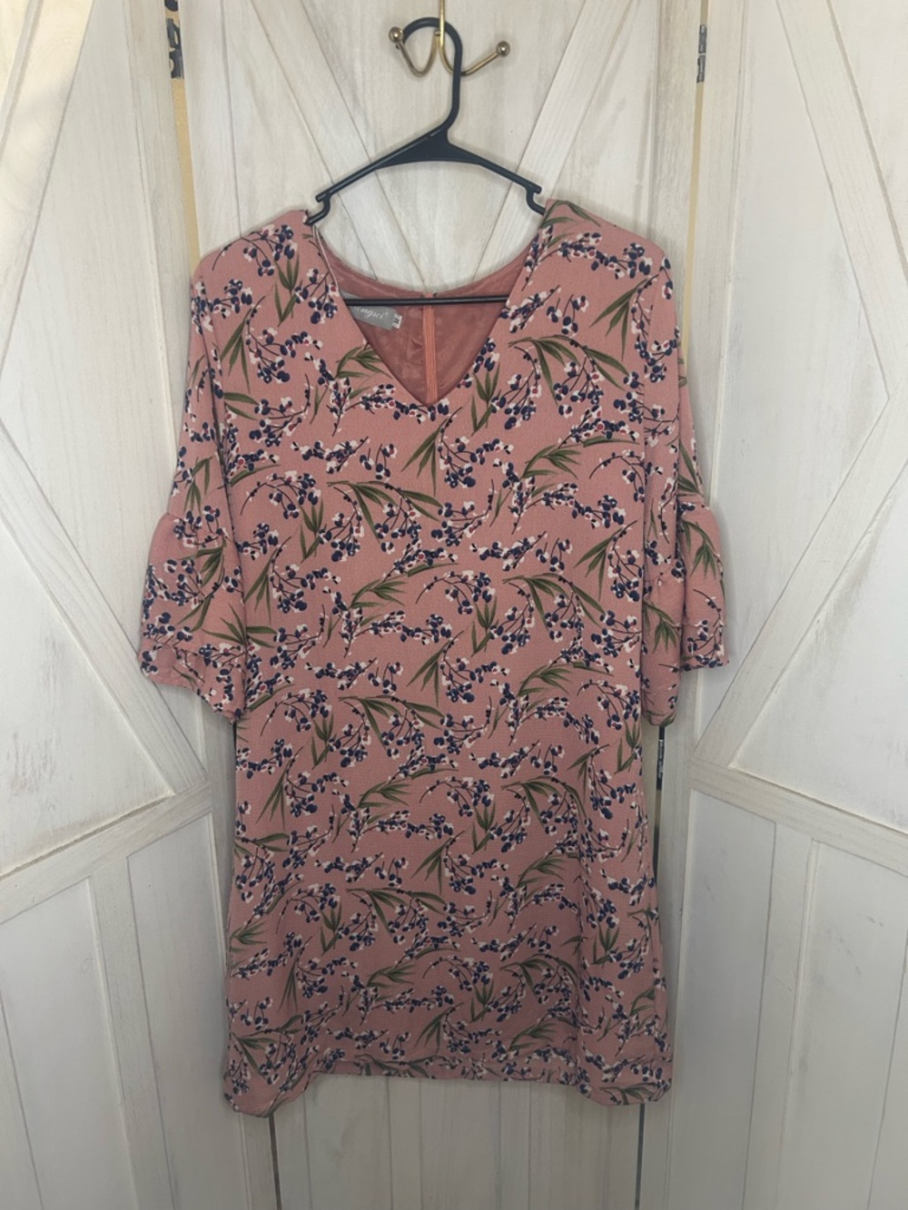 Floral V-Neck Pink Shift Dress